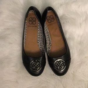 Black ballet slipper flats